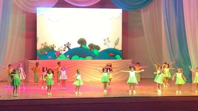 Детский танец Кнопочка, студия Вереск смотреть онлайн