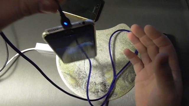 Магнитный кабель из Китая, для зарядки мобильных устройств.