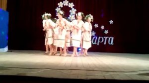 танец "Девка по саду гуляла"