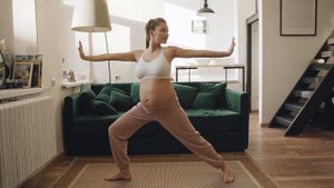 КАК НЕ ПЕРЕНОСИТЬ БЕРЕМЕННОСТЬ | 9 упражнений для стимуляции естественных родов