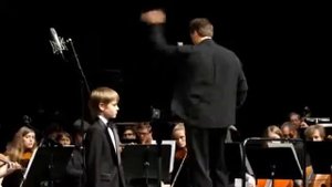 Белый Пароход  2012 Сигнальщики горнисты Музыка А  Пахмутова Стихи Н  Добронравов солист Слава Козл