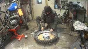 ЧЕЗЕТ 250. УСТАНОВКА ПОКРЫШКИ НА 21