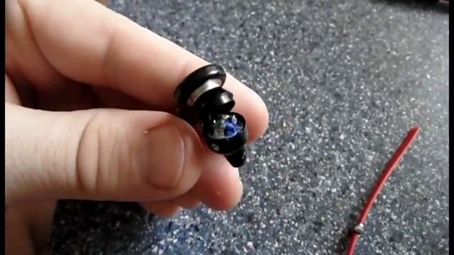 Разбираем и ремонтируем наушники Monster beats tour. смотреть онлайн