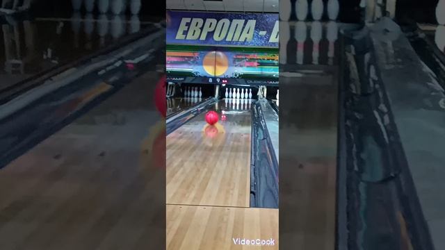 отмечаем выпускной в боулинге#боулинг #игра #выпускной смотреть онлайн