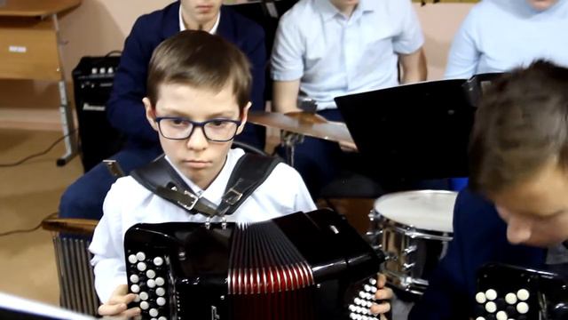 Оркестр народных инструментов. Кондратово смотреть онлайн