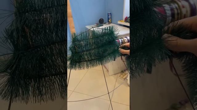 Оплетение каркаса венка ершом или ёлкой смотреть онлайн