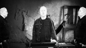 ЗЛОЙ РОК. Не выходи из комнаты.mp4