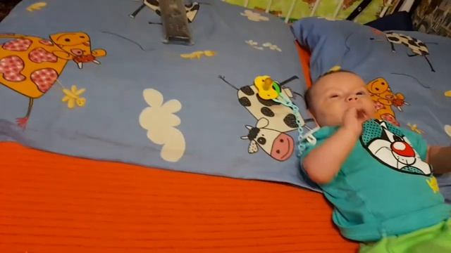 влог купили по акции подгузники и пеленки, опять выпал снег смотреть онлайн