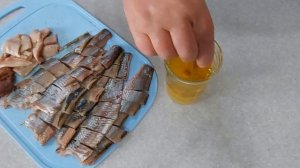 Селедка соленая с луком