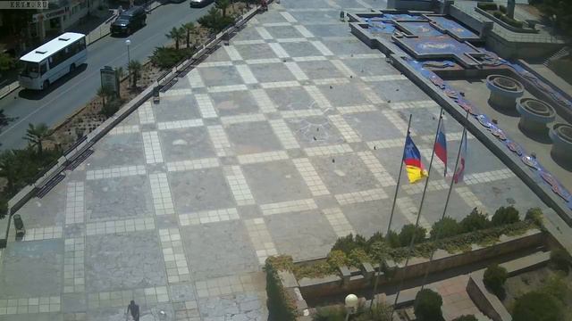 Вебкамера "Площадь Советская". Запись 14.08.2017 12:00:04 смотреть онлайн