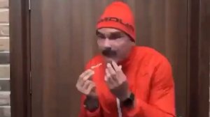 Хоккей  Тренер в раздевалке после матча  Игра для настоящих мужчин  Всем спасибо