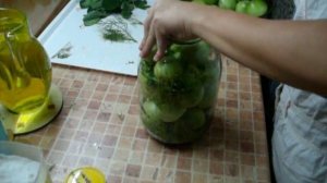 Огурцы,зеленые помидоры как бочковые на зиму