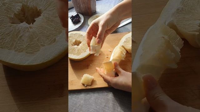 Как почистить помело, чтобы удобнее его было кушать? Покажу способ! смотреть онлайн