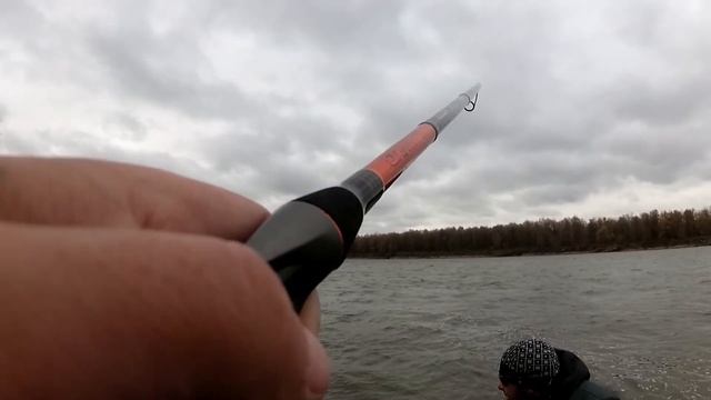 Рыбалка в Томской области на спиннинг в конце сентября.Рыбалка 2020.Джиг-ЩУКА/ОКУНЬ/СУДАК смотреть онлайн