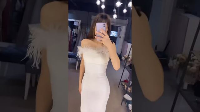 Белое платье с перьями! Прокат Платьев be queen смотреть онлайн