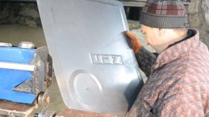 Обшивка дверей Уаз Хантер. Sheet metal door panel.