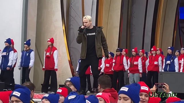 SHAMAN и тысячный Хор Первых поют «Я РУССКИЙ» смотреть онлайн