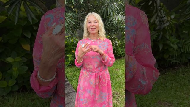 ВСЕХ ЖЕНЩИН С 8 МАРТА! БУДЬТЕ СЧАСТЛИВЫ, МИЛЫЕ ЖЕНЩИНЫ! смотреть онлайн