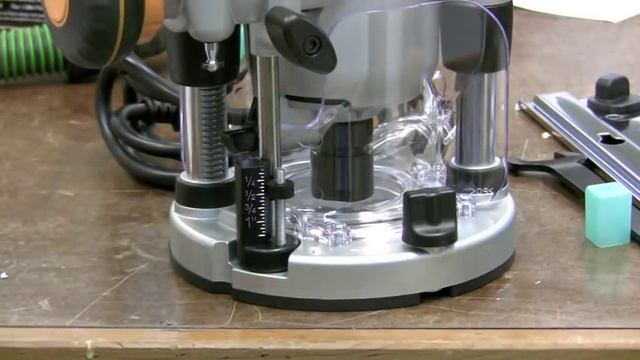 Triton Plunge Router 2 HP Product Tour смотреть онлайн