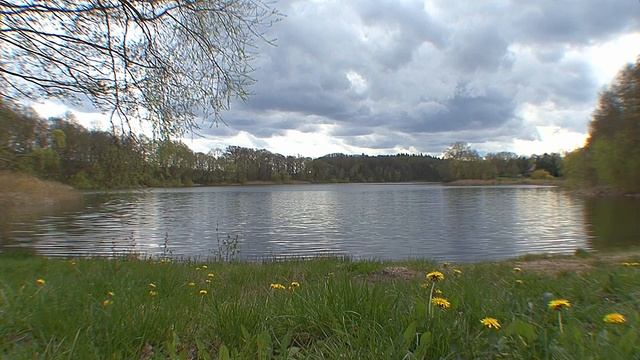 Malerische Lichtstimmung am 'Hohensee'; 24.04.2023; Ostseeregion im Frühling; Kamera: Sony HDR FX7. смотреть онлайн