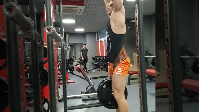 Подтягивания с дополнительным весом,60 кг смотреть онлайн