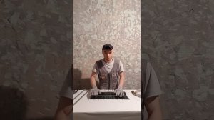 Армирующая сетка под стяжку.