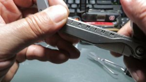 Leatherman CHARGE+ TTI vs Victorinox SWISSTOOL SPIRIT X [MT VOD] : which one to choose for EDC ?