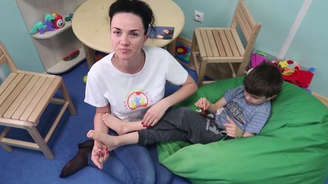 СЕНСОРНОЕ восприятие // Владюне неприятно срезать НОГТИ // Аутизм // Умственная отсталость // Autis