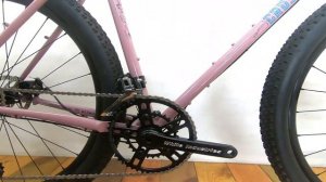 フロントシングル仕様をダブルに再構築。CRUST BIKES BOMBORAをご紹介します！