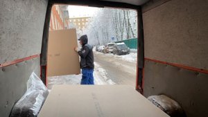 Гипсокартон ,пришла машина с гипсокартоном 50 листов разгрузили 4K