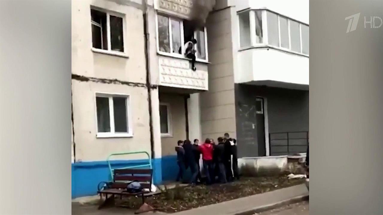 В Белгороде благодаря неравнодушным и отважным людям во время пожара удалось спасти пожилую пару