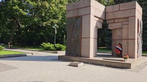 Парк Останкино. Рядом с метро ВДНХ. Останкинский район города Москвы