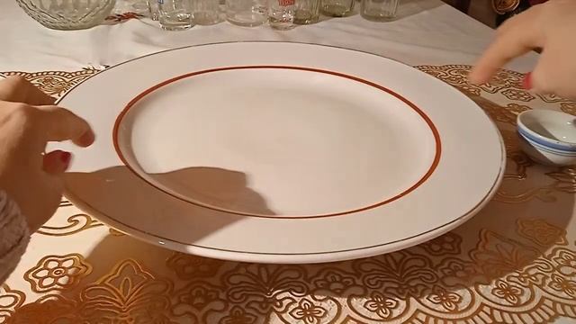 #фарфор#винтаж#дулево  Посуда даром. Тарелки с ручной росписью и небольшой сет.