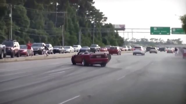 Fast Fails: Mustang Leaving Car Shows Edition смотреть онлайн