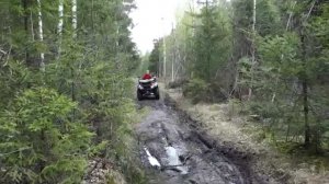 Квадроцикл CFmoto X6 4x4 по грязи