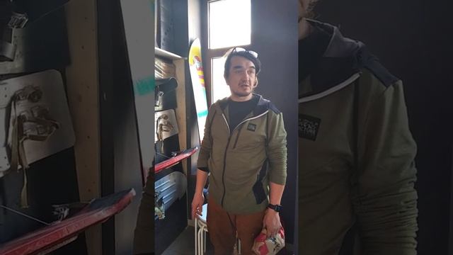 Экскурсия в музей горных лыж и сноуборда ,,Музей Друзей,, на Курорте Красная Поляна.Часть 2.Сноубор смотреть онлайн