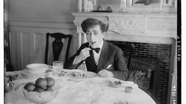 Jascha Heifetz — Animato; Allegro moderato; Tempo inziale смотреть онлайн