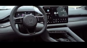 ZEEKR 001 уделывает Porsche по всем параметрам