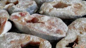 Пангасиус тушеный на сковороде с овощами