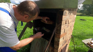 Хозяйство Воронова | Рецепт | Копчёная грудинка по рецепту. Готовим на участке в самодельной печке