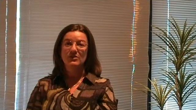 Karen Sedgman Tells Why She Thinks Orla is the Bees Knees.... смотреть онлайн