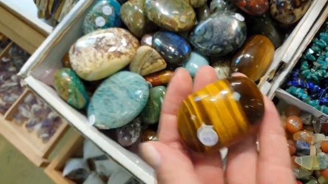 тигровый глаз на ГЕЕММЕ 2022 и в моей коллекции смотреть онлайн