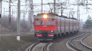 Электропоезд ЭД2Т-0026 сообщением Узуново - Москва