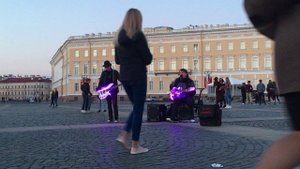 Кино - Спокойная ночь (кавер) Уличный музыкант СПБ.