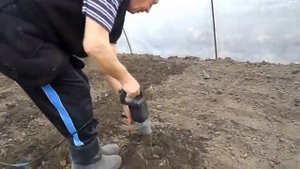 Приспособа для подготовки посадочных ямок для рассады