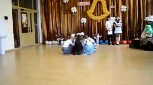 Танец "Русалочек"