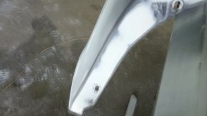 Покраска бампера Приоры. 240-белое облако.