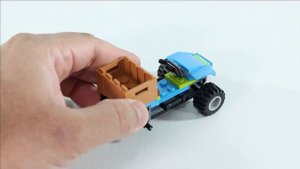 LEGO 60344 City Chicken Henhouse Speed Build Review