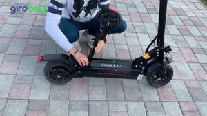Ultron T103 - практичный и удобный электросамокат. Не боится российских дорог.