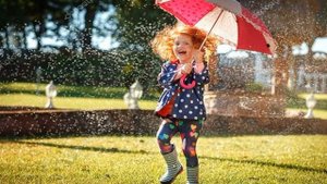 СТИХИ. Про зонтик и дождик. (Тина АНСАРОВА)